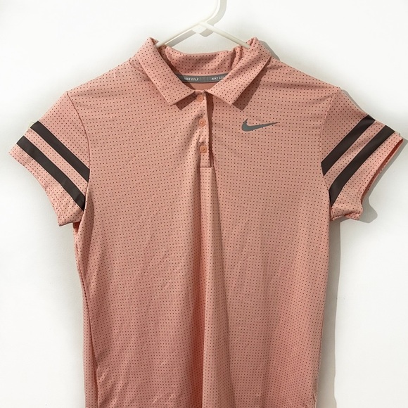 Nike Dri-Fit Golf  Tennis Shirt. Youth Girls size XL. Peach with small grey dots - Picture 2 of 4